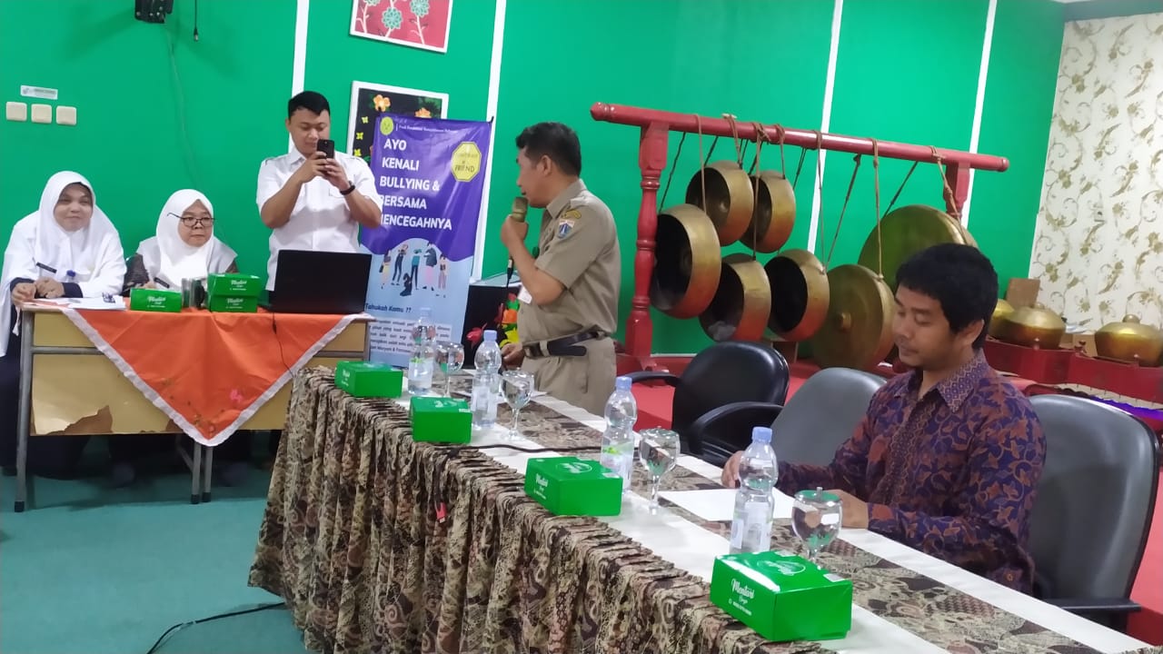 Roadshow Workshop Membaca Di SMP Negeri 275 Jakarta